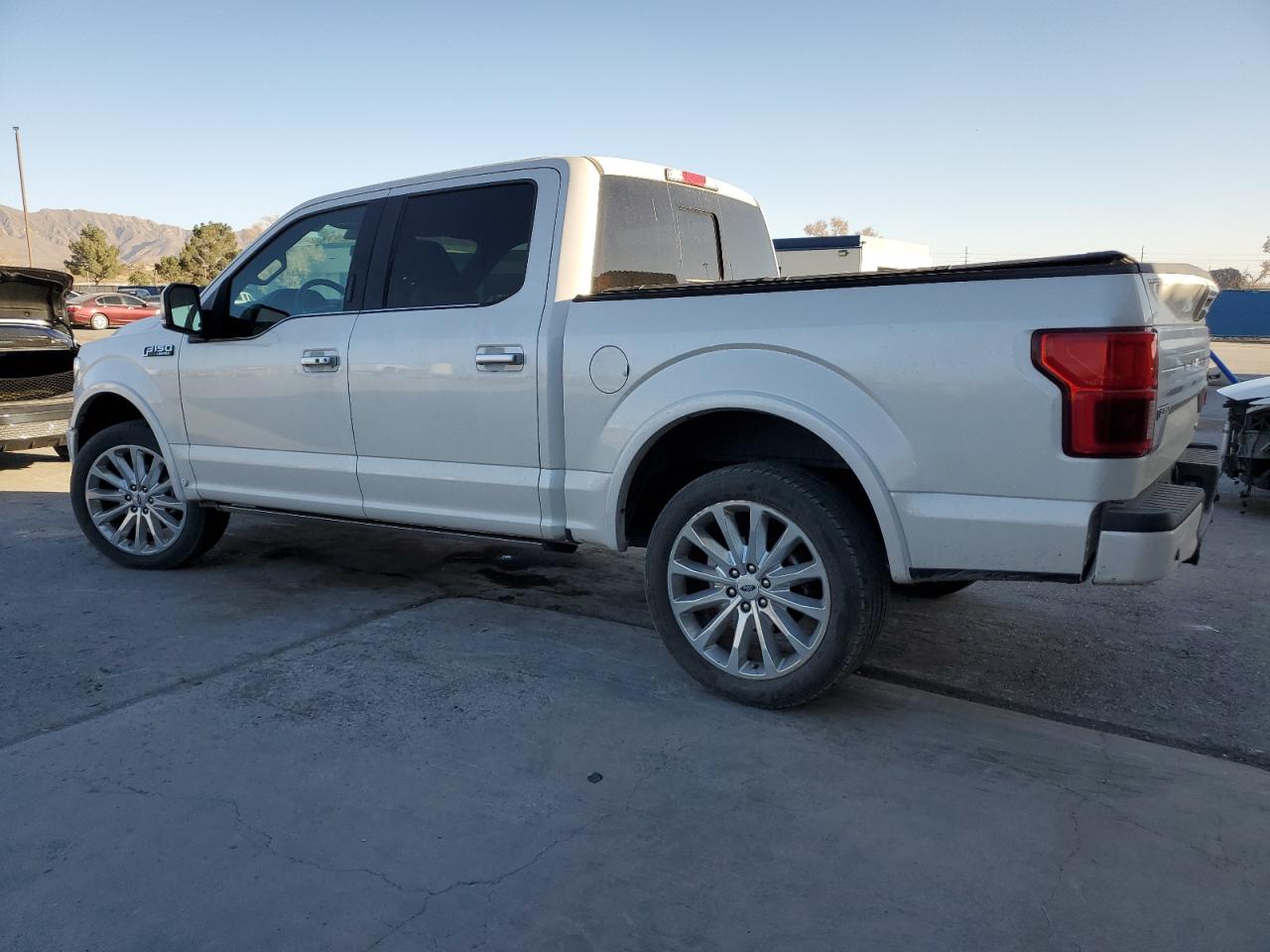 2018 Ford F-150 VIN 1FTEW1EG9JFB99970 Copart auction photo, minor dent/scratches damage thumbnail 2