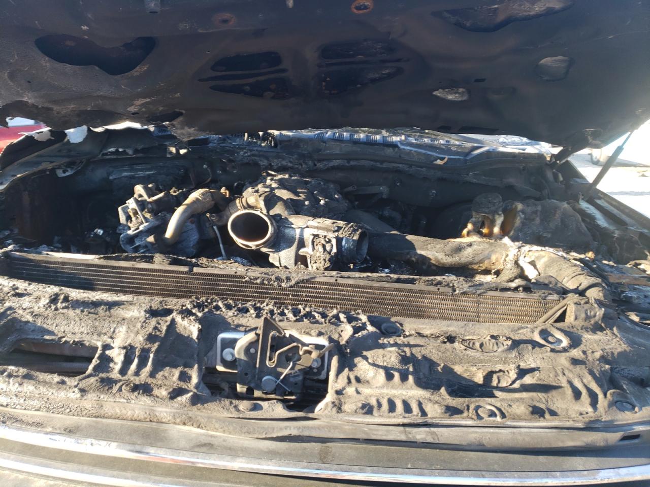 2017 Ford F250 VIN 1FT7W2BT8HEE60991 Copart auction photo, burn - engine damage thumbnail 13