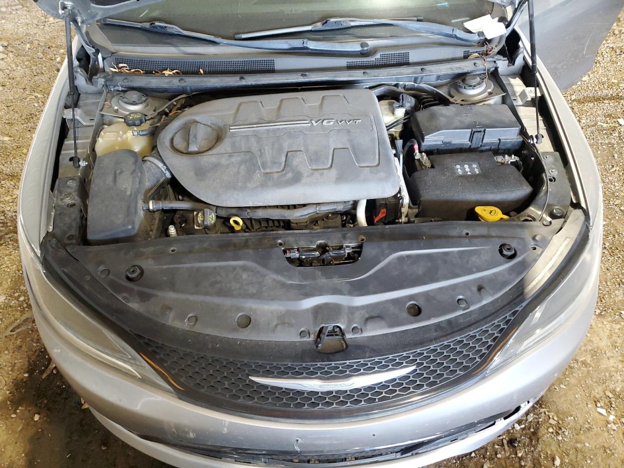 2015 Chrysler 200 VIN 1C3CCCDG7FN636511 Copart auction photo, rear end / minor dent/scratches damage thumbnail 11