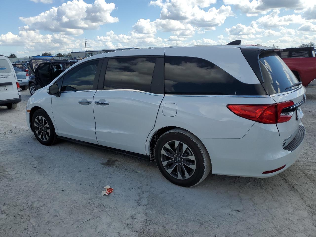 2024 Honda Odyssey VIN 5FNRL6H64RB068889 Copart auction photo, water/flood / undercarriage damage thumbnail 2