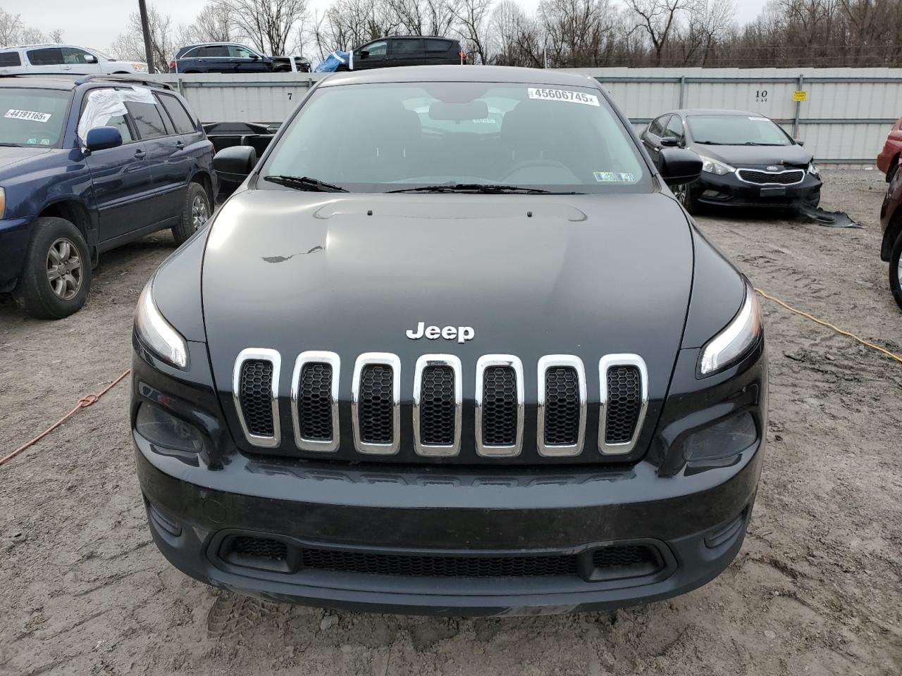 2014 Jeep Grand Cherokee VIN 1C4PJLAB5EW168752 Copart auction photo, rear end / minor dent/scratches damage thumbnail 5