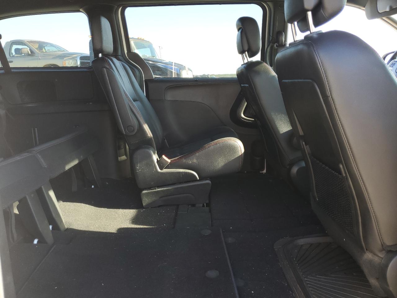 2019 Dodge Caravan VIN 2C4RDGEG7KR662418 Copart auction photo, front end damage thumbnail 11