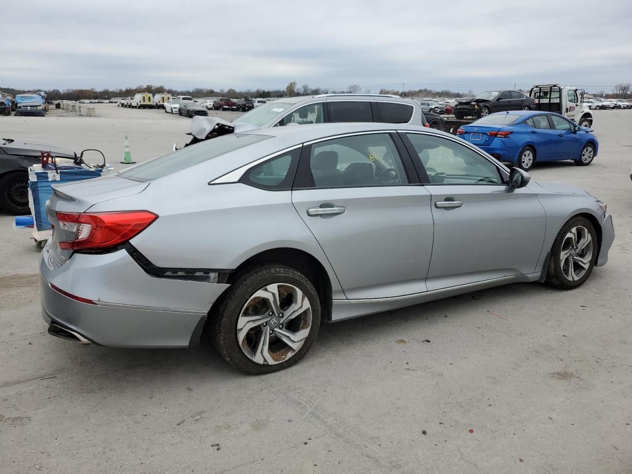 2018 Honda Accord VIN 1HGCV2F59JA023447 Copart auction photo, front end damage thumbnail 3