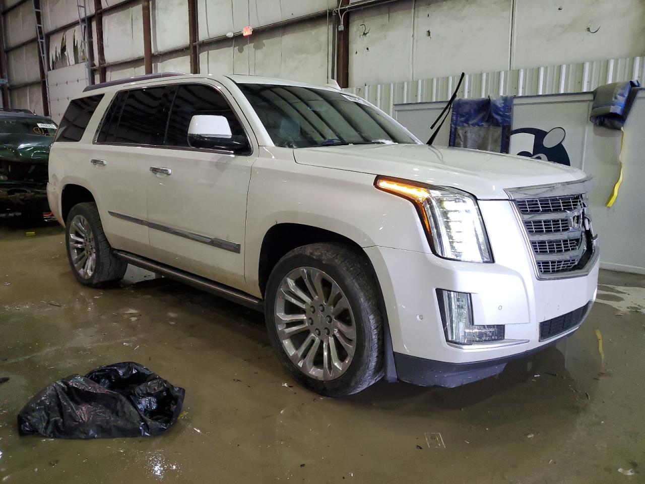 2017 Cadillac Escalade VIN 1GYS4CKJ4HR301828 Copart auction photo, front end damage thumbnail 4