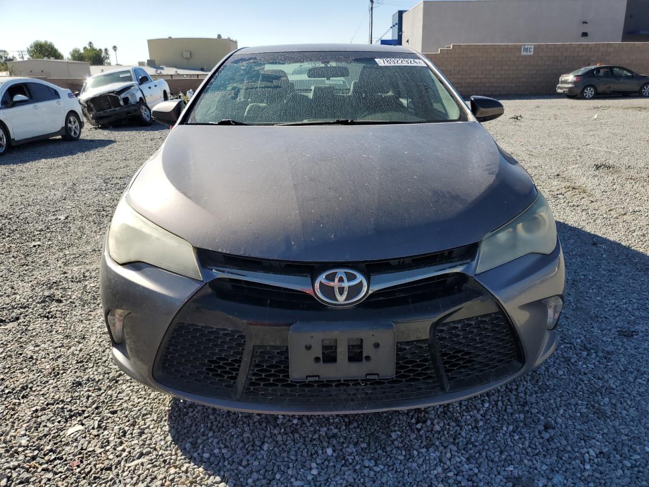 2015 Toyota Camry VIN 4T1BF1FK4FU038009 Copart auction photo, front end / rear end damage thumbnail 5