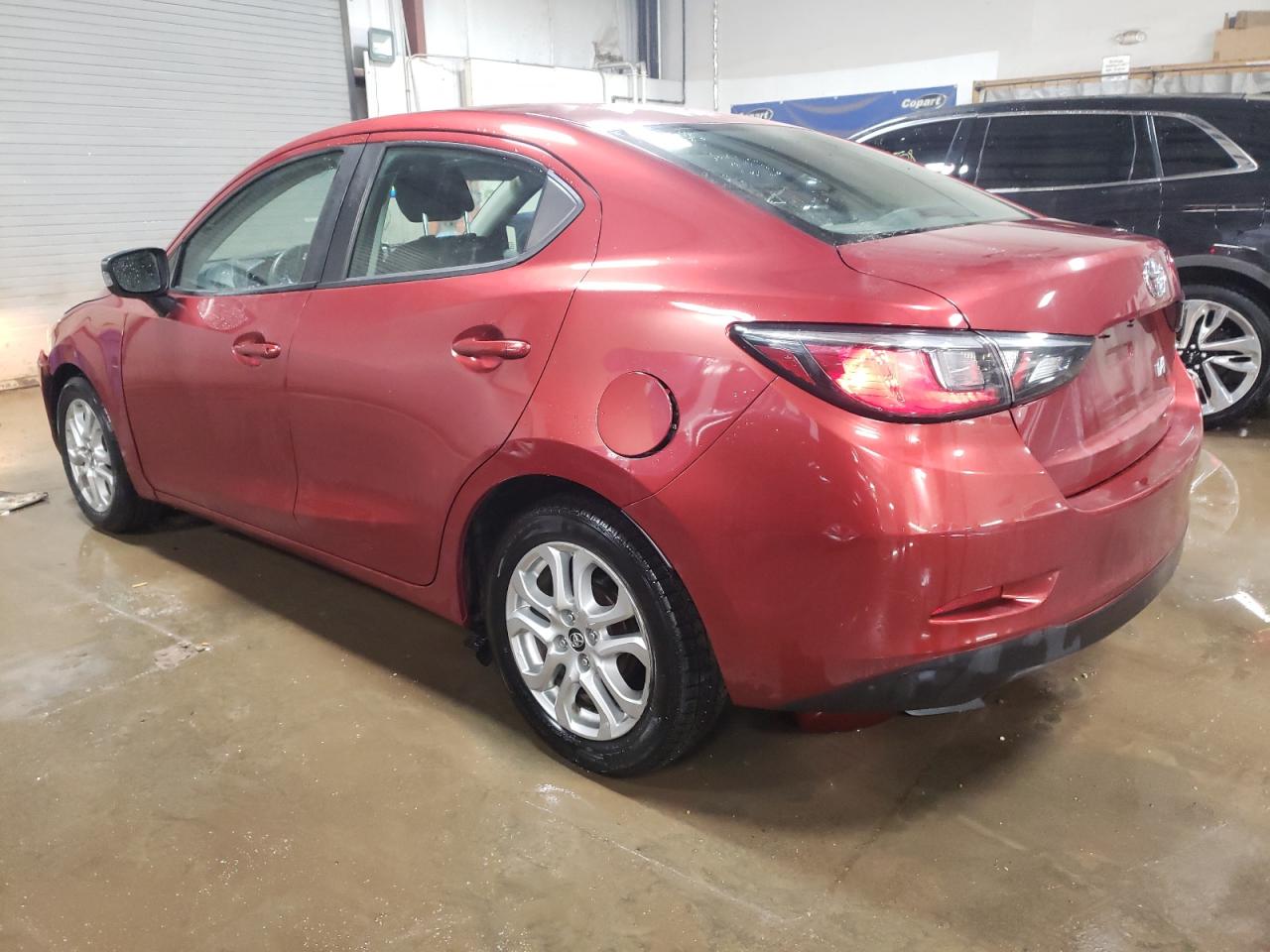 2018 Toyota Yaris VIN 3MYDLBYVXJY316616 Copart auction photo, front end / side damage thumbnail 2
