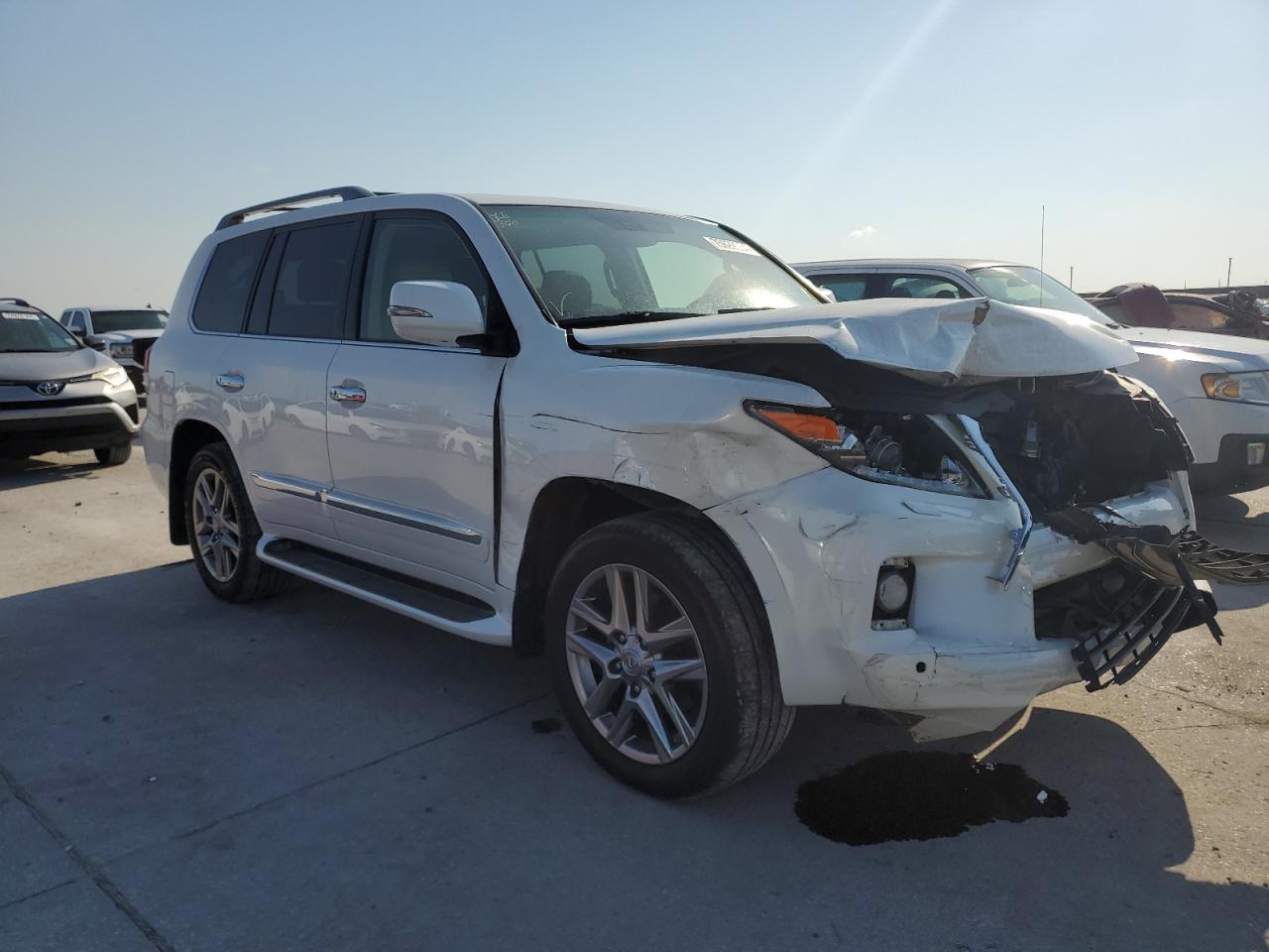 2013 Lexus LX VIN JTJHY7AX0D4131456 Copart auction photo, front end damage thumbnail 4