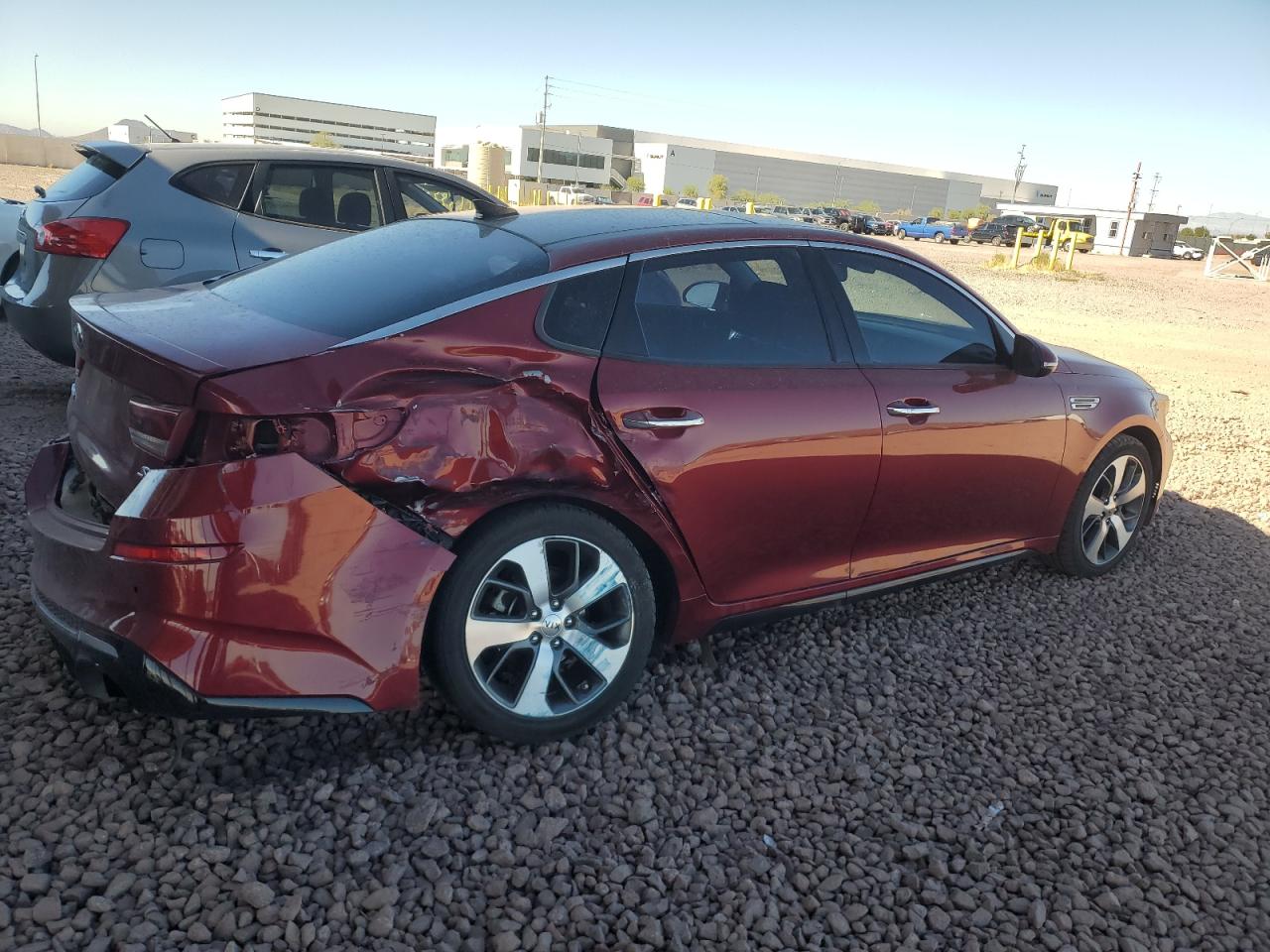 2019 KIA Optima VIN 5XXGT4L39KG356712 Copart auction photo, rear end damage thumbnail 3