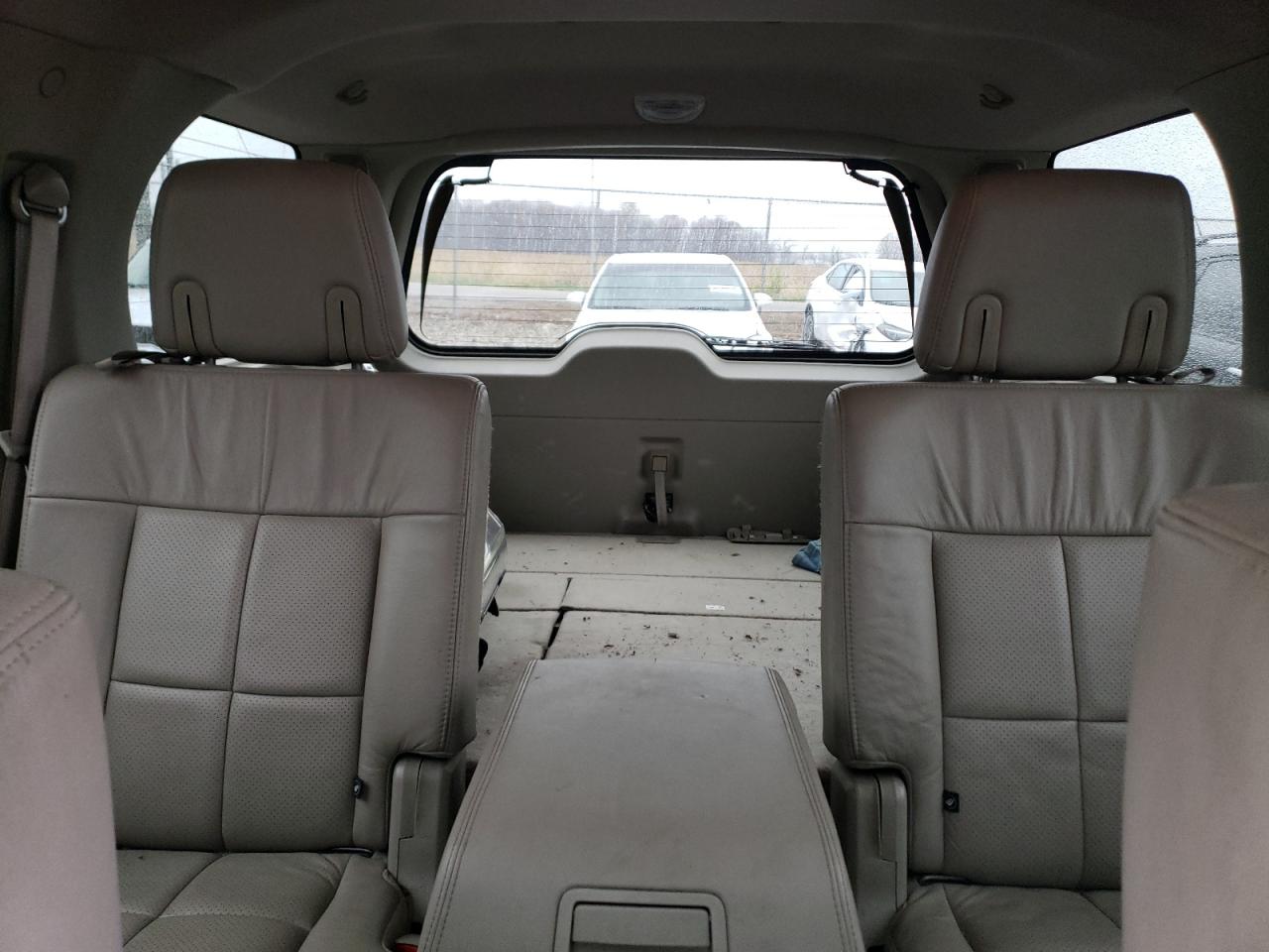 2007 Lincoln Navigator VIN 5LMFU28557LJ22851 Copart auction photo, front end / rear end damage thumbnail 10