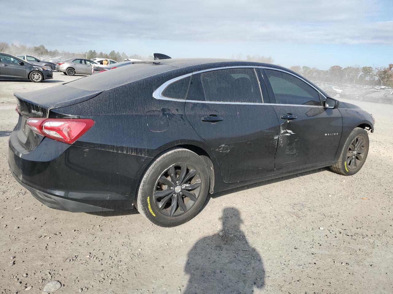 2020 Chevrolet Malibu VIN 1G1ZD5ST3LF041023 Copart auction photo, front end / side damage thumbnail 3