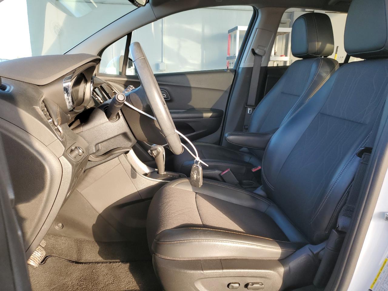 2021 Chevrolet Trax VIN KL7CJLSB1MB335818 Copart auction photo, front end damage thumbnail 7
