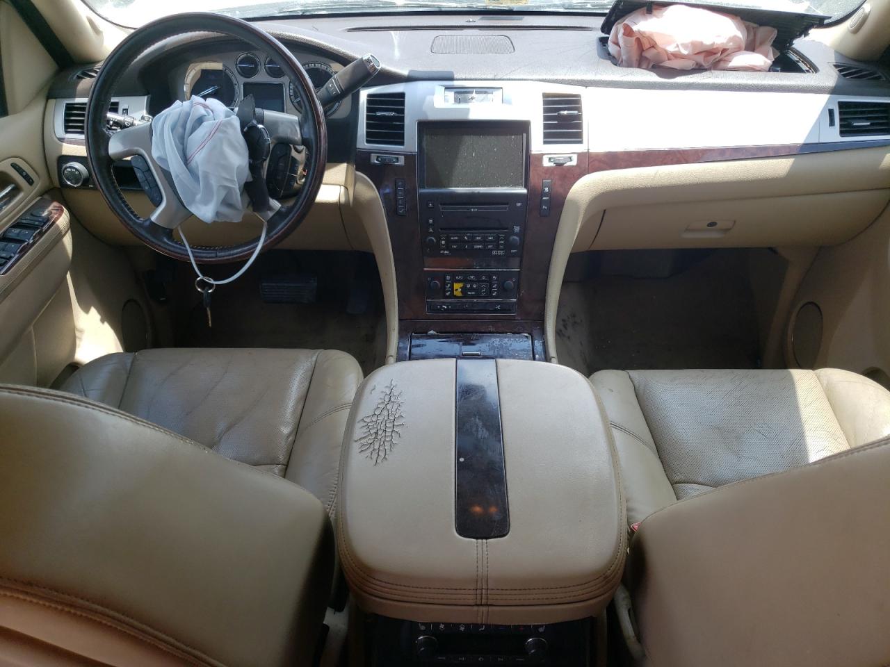2010 Cadillac Escalade VIN 1GYUKJEF5AR218683 Copart auction photo, front end damage thumbnail 8