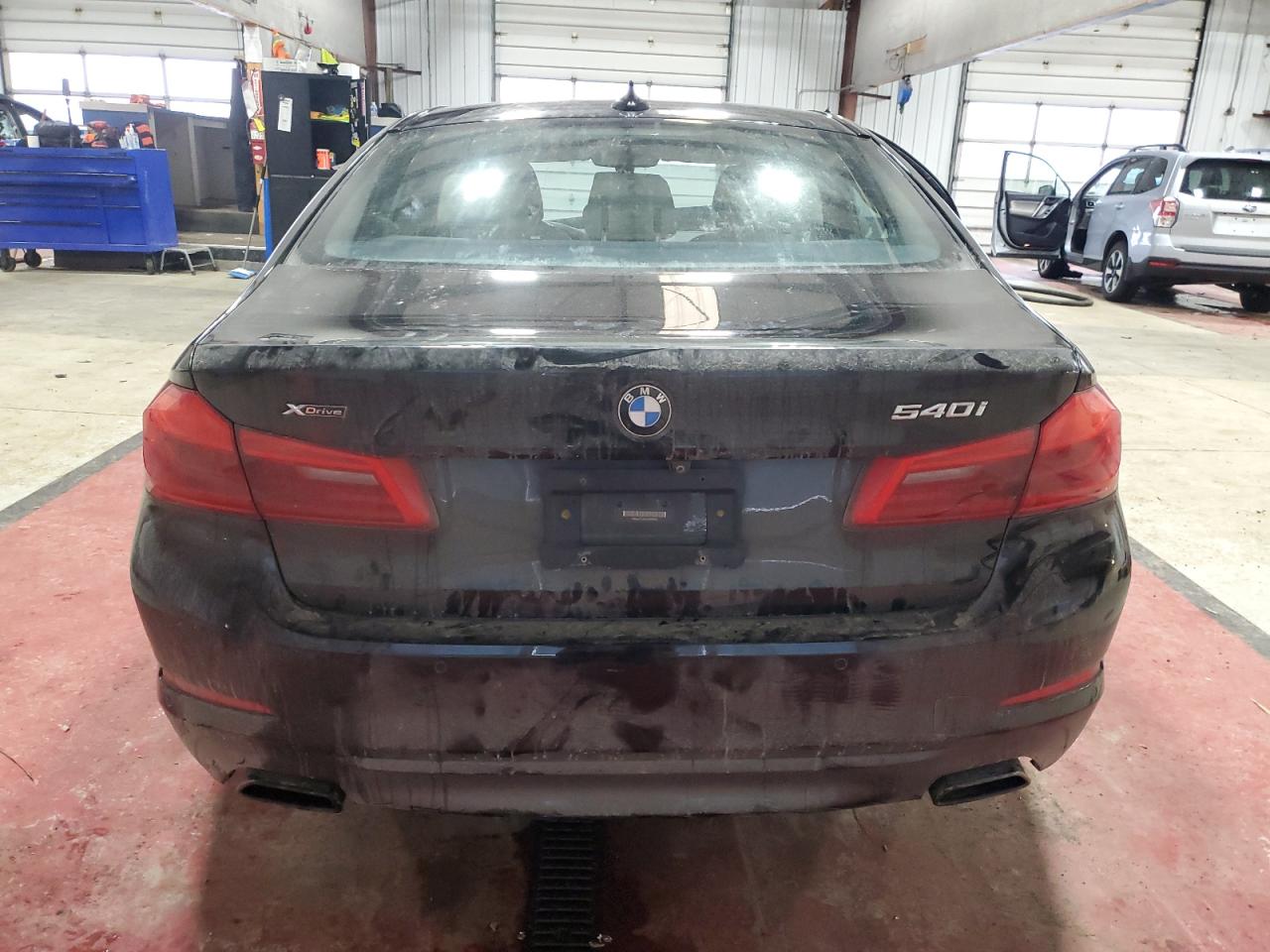 2017 BMW 5er VIN WBAJE7C36HG889956 Copart auction photo, undercarriage / all over damage thumbnail 6