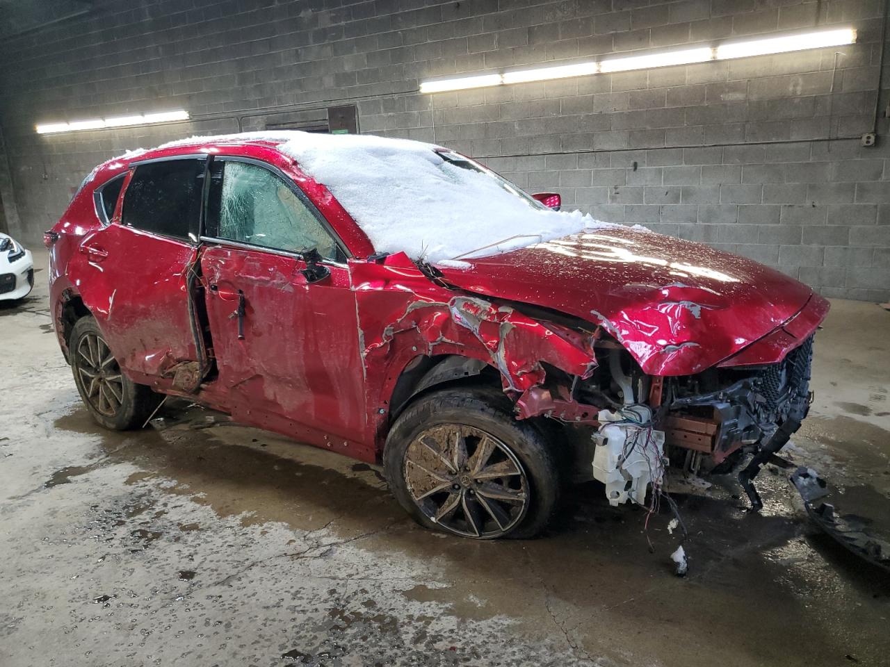 2018 Mazda CX-5 VIN JM3KFBDM6J0444685 Copart auction photo, side / front end damage thumbnail 4