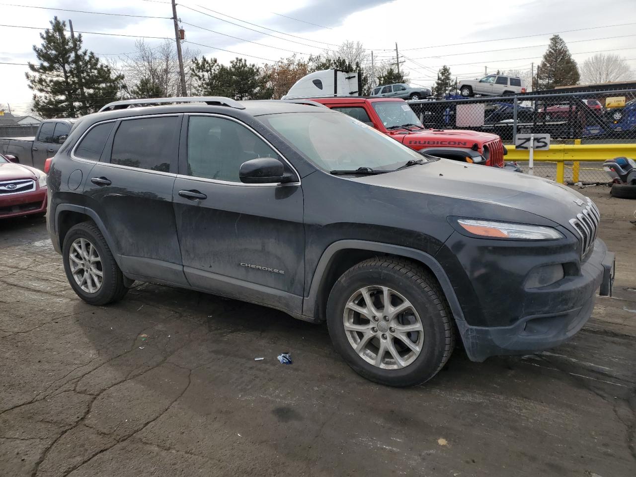 2016 Jeep Grand Cherokee VIN 1C4PJMCB9GW115817 Copart auction photo, biohazard/chemical / minor dent/scratches damage thumbnail 4