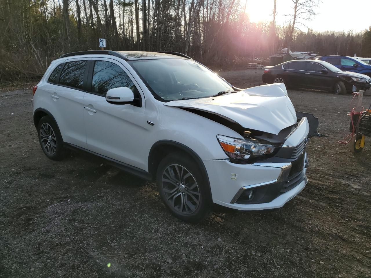 2016 Mitsubishi Outlander VIN JA4AJ4AW0GZ612906 Copart auction photo, front end / side damage thumbnail 4