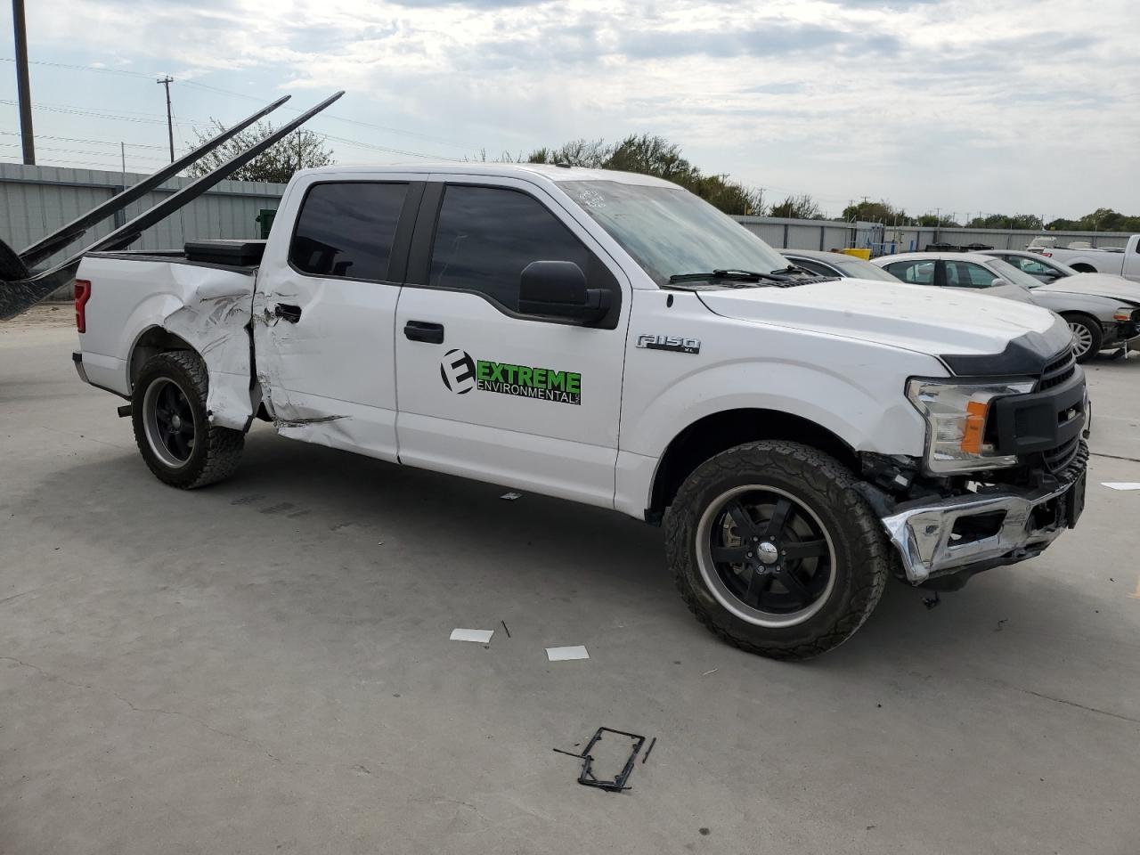 2019 Ford F-150 VIN 1FTEW1CB6KKF16085 Copart auction photo, front end / side damage thumbnail 4