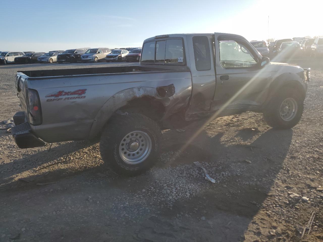2003 Nissan Navara (Frontier) VIN 1N6ED26YX3C431920 Copart auction photo, side damage thumbnail 3