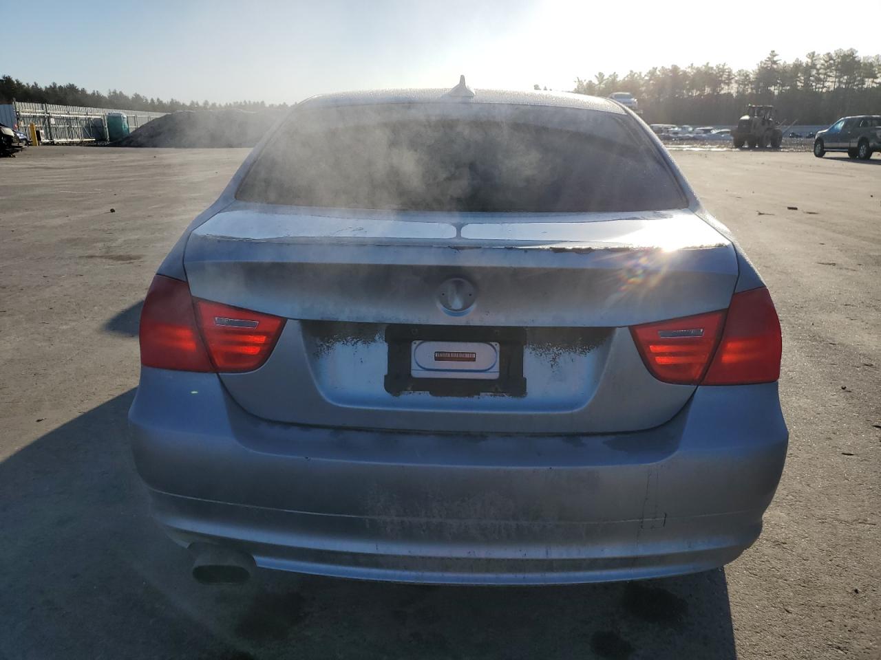 2011 BMW 3er VIN WBAPK7C57BA819607 Copart auction photo, front end damage thumbnail 6