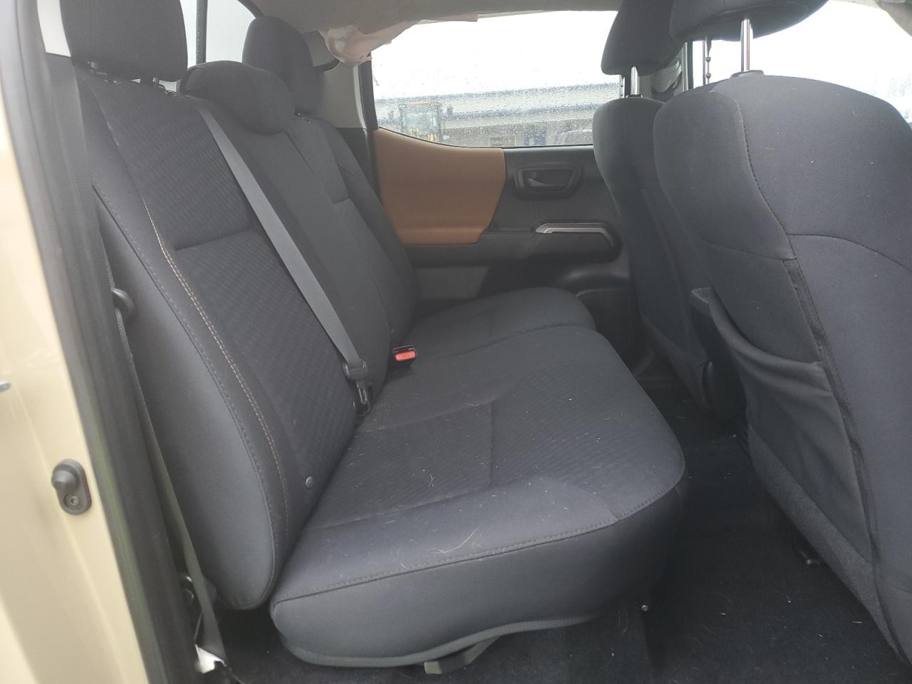 2020 Toyota Tacoma VIN 3TMCZ5ANXLM359593 Copart auction photo, front end / minor dent/scratches damage thumbnail 11