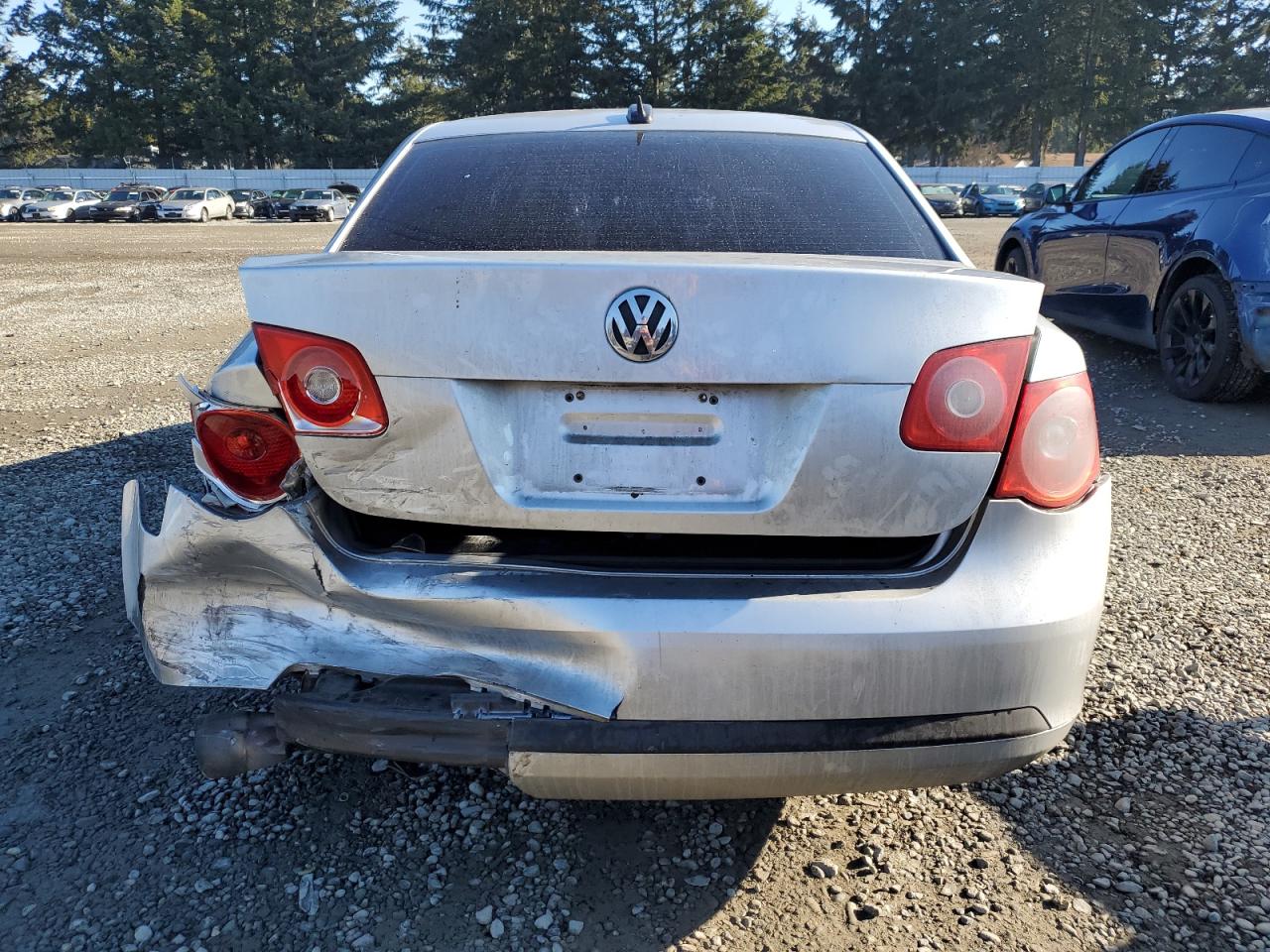2006 Volkswagen Jetta VIN 3VWSG71K56M740742 Copart auction photo, rear end damage thumbnail 6