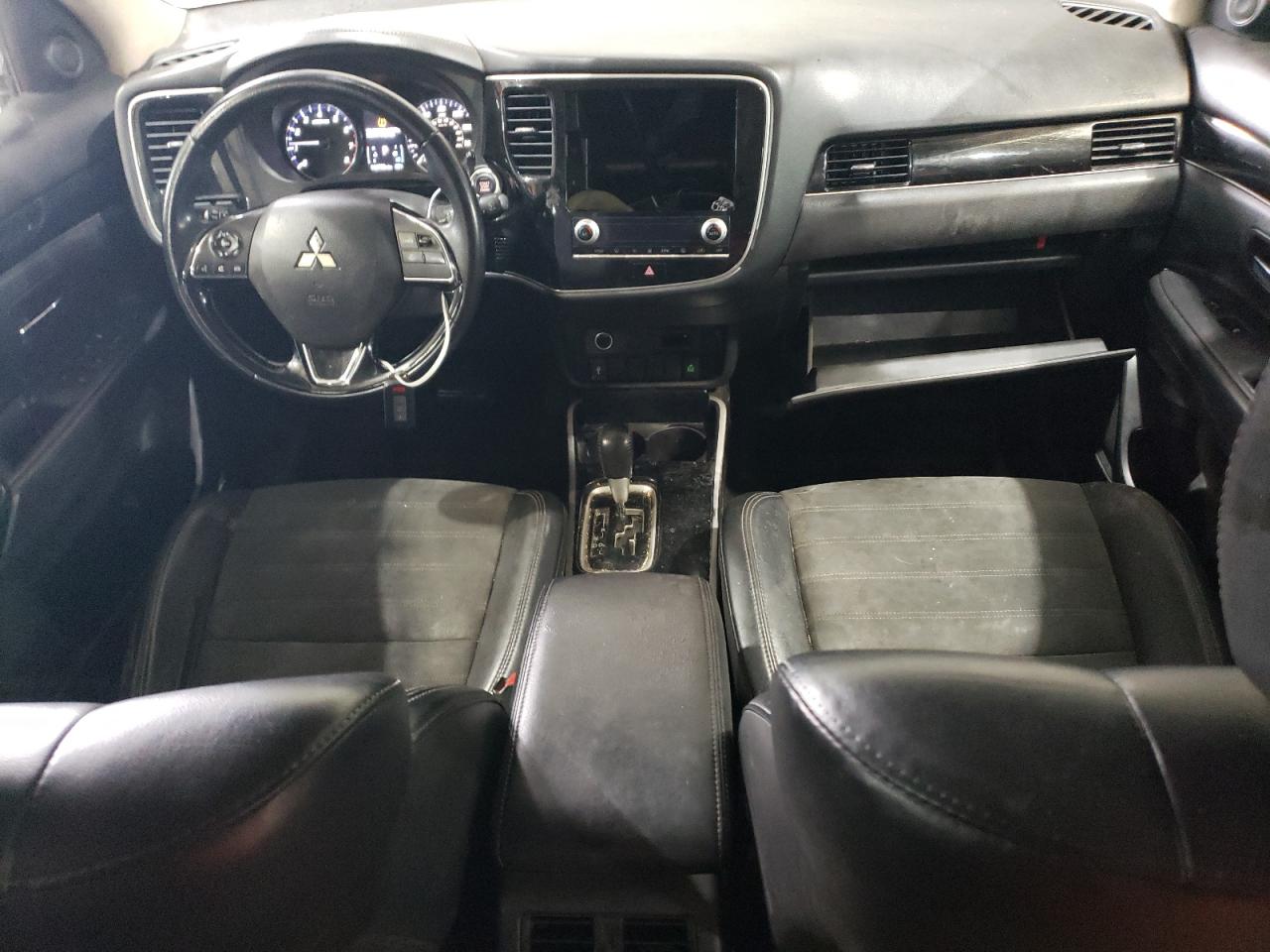 2020 Mitsubishi Outlander VIN JA4AD3A35LZ031211 Copart auction photo, front end / hail damage thumbnail 8