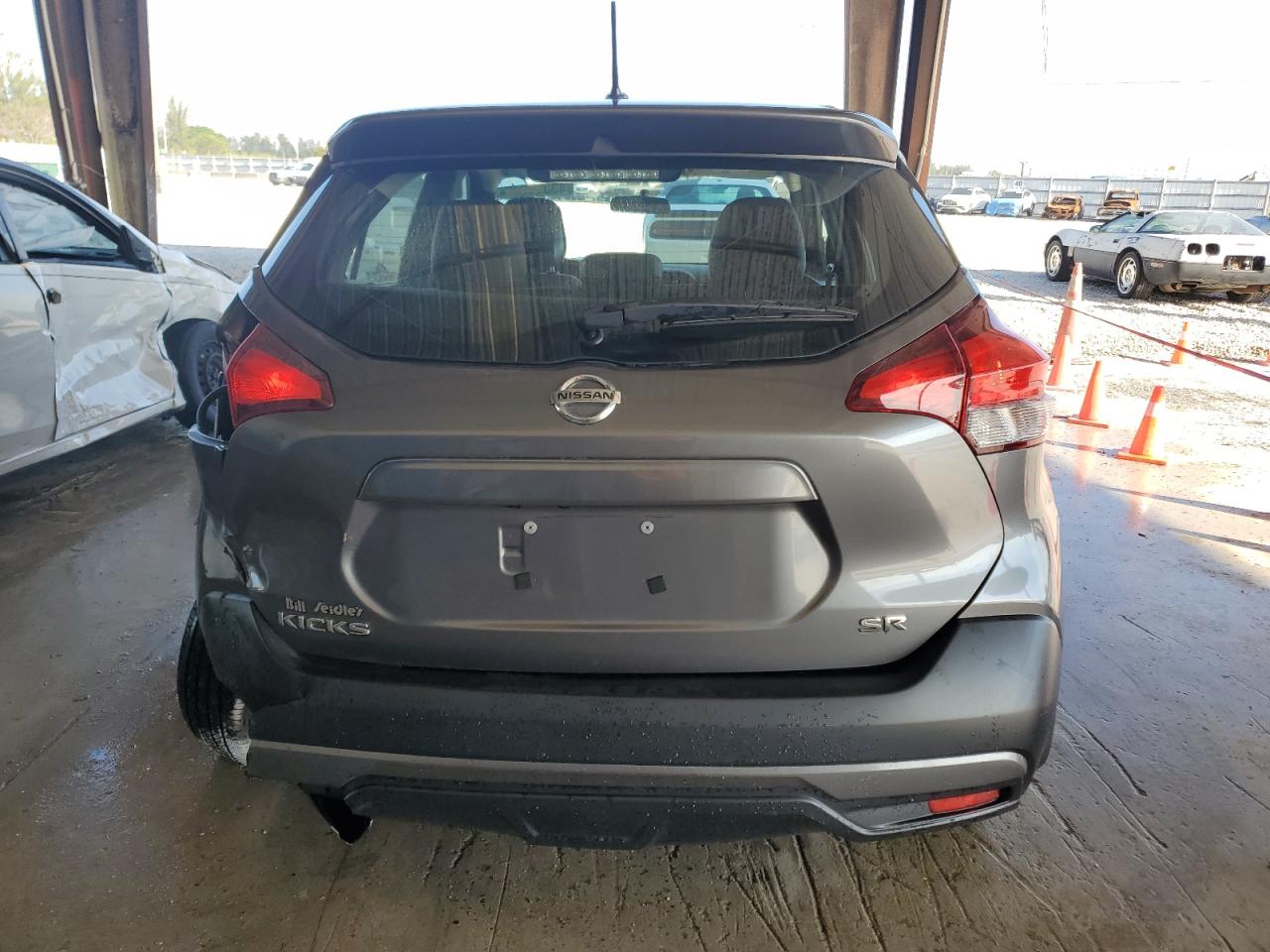 2018 Nissan Kicks VIN 3N1CP5CU6JL520859 Copart auction photo, rear end / undercarriage damage thumbnail 6