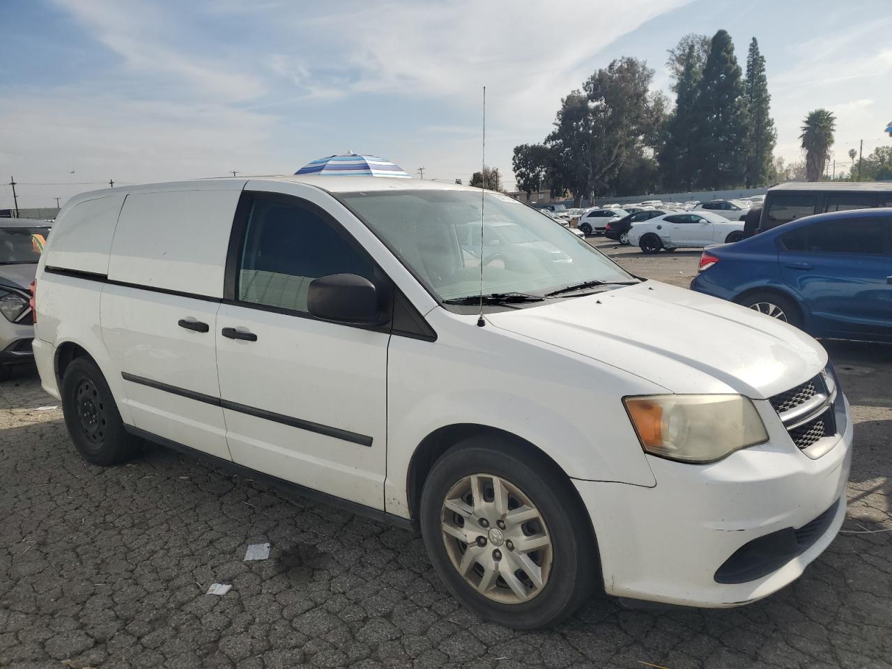 2014 RAM Cargo Van Tradesman VIN 2C4RRGAG7ER176011 Copart auction photo, mechanical damage thumbnail 4