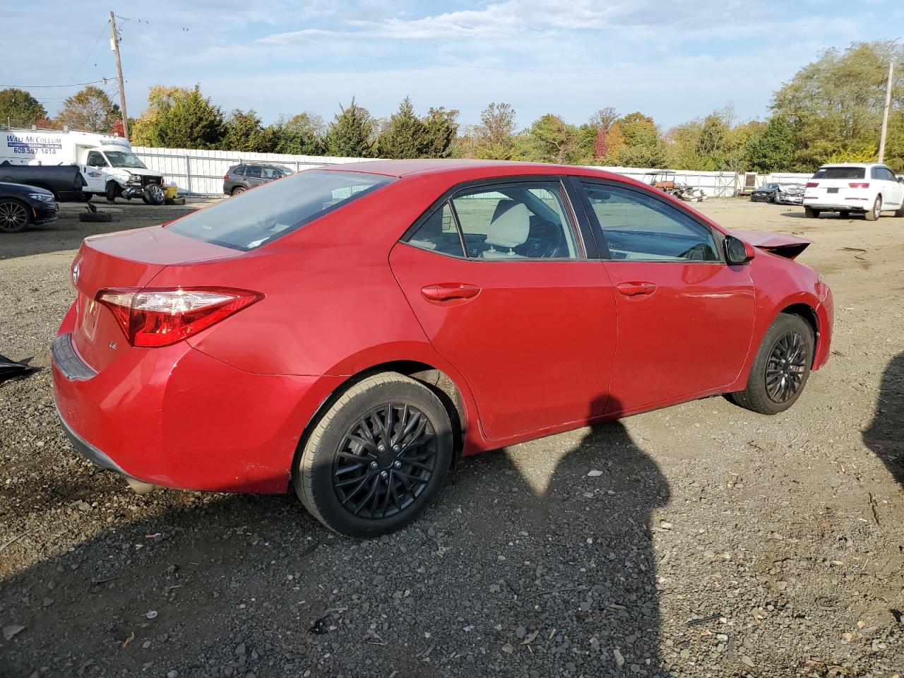 2018 Toyota Corolla VIN 5YFBURHE9JP830162 Copart auction photo, front end damage thumbnail 3