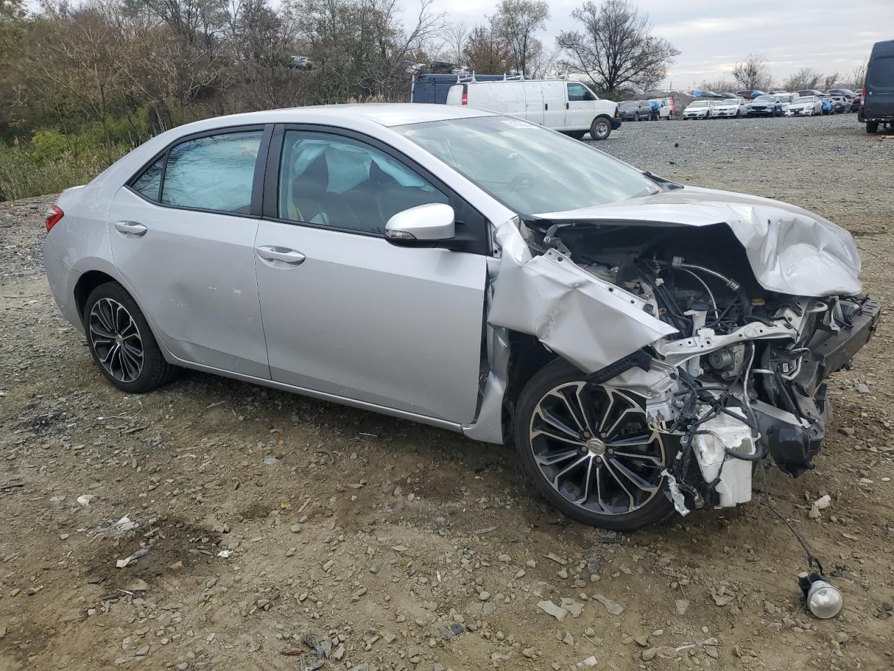 2016 Toyota Corolla VIN 2T1BURHE3GC647803 Copart auction photo, front end damage thumbnail 4