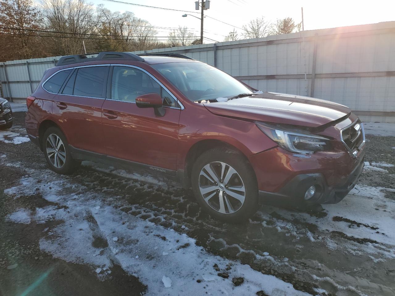 2018 Subaru Outback VIN 4S4BSENC3J3245888 Copart auction photo, front end damage thumbnail 4