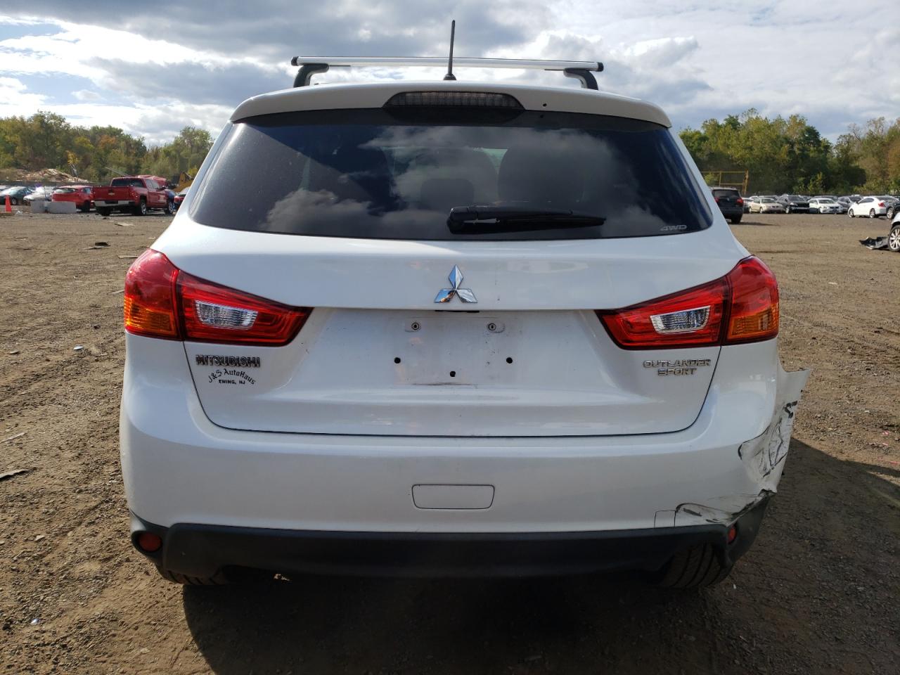 2014 Mitsubishi Outlander VIN 4A4AR3AU0EE029594 Copart auction photo, side / rear end damage thumbnail 6