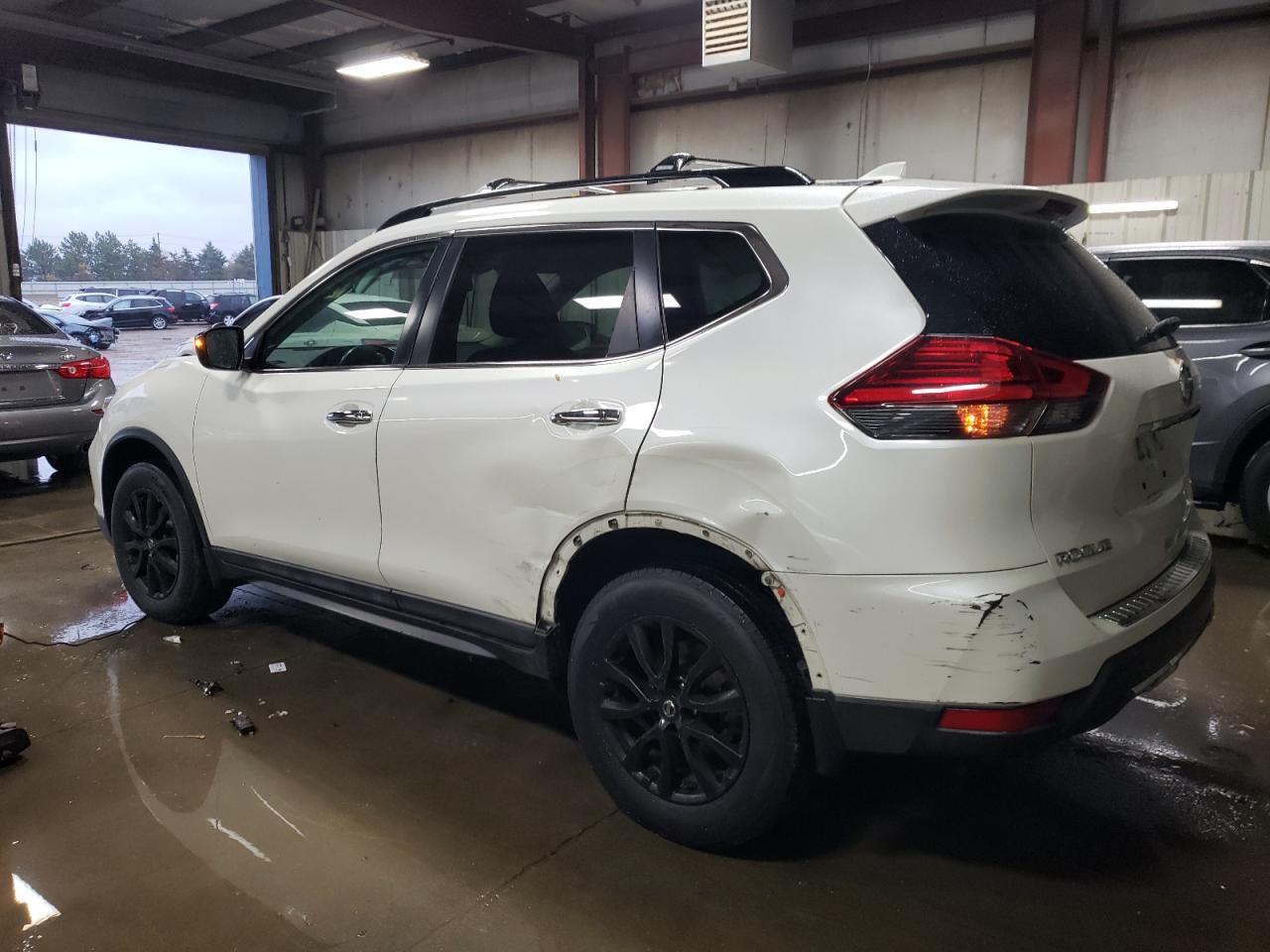 2017 Nissan Rogue VIN 5N1AT2MVXHC831363 Copart auction photo, side damage thumbnail 2