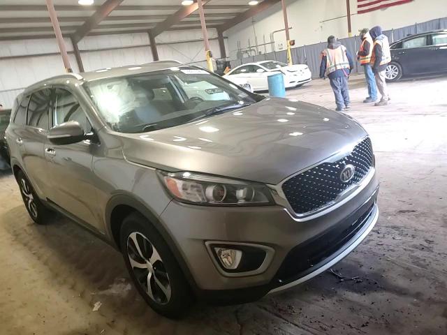 2016 KIA Sorento VIN 5XYPHDA13GG039112 Copart auction photo, rear end damage thumbnail 15