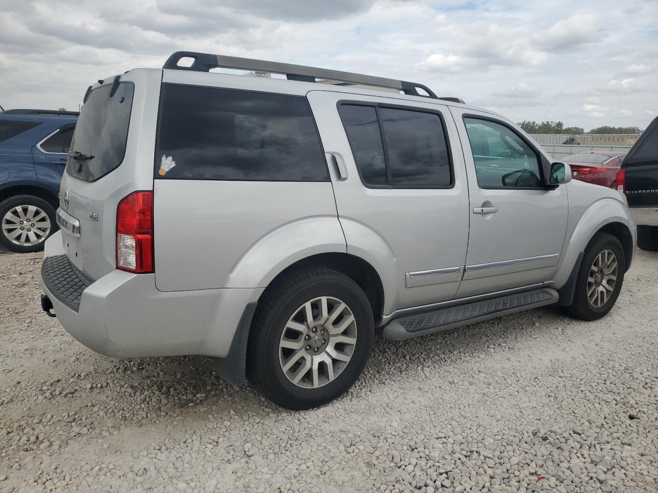 2011 Nissan Pathfinder VIN 5N1AR1NB3BC623572 Copart auction photo, front end damage thumbnail 3