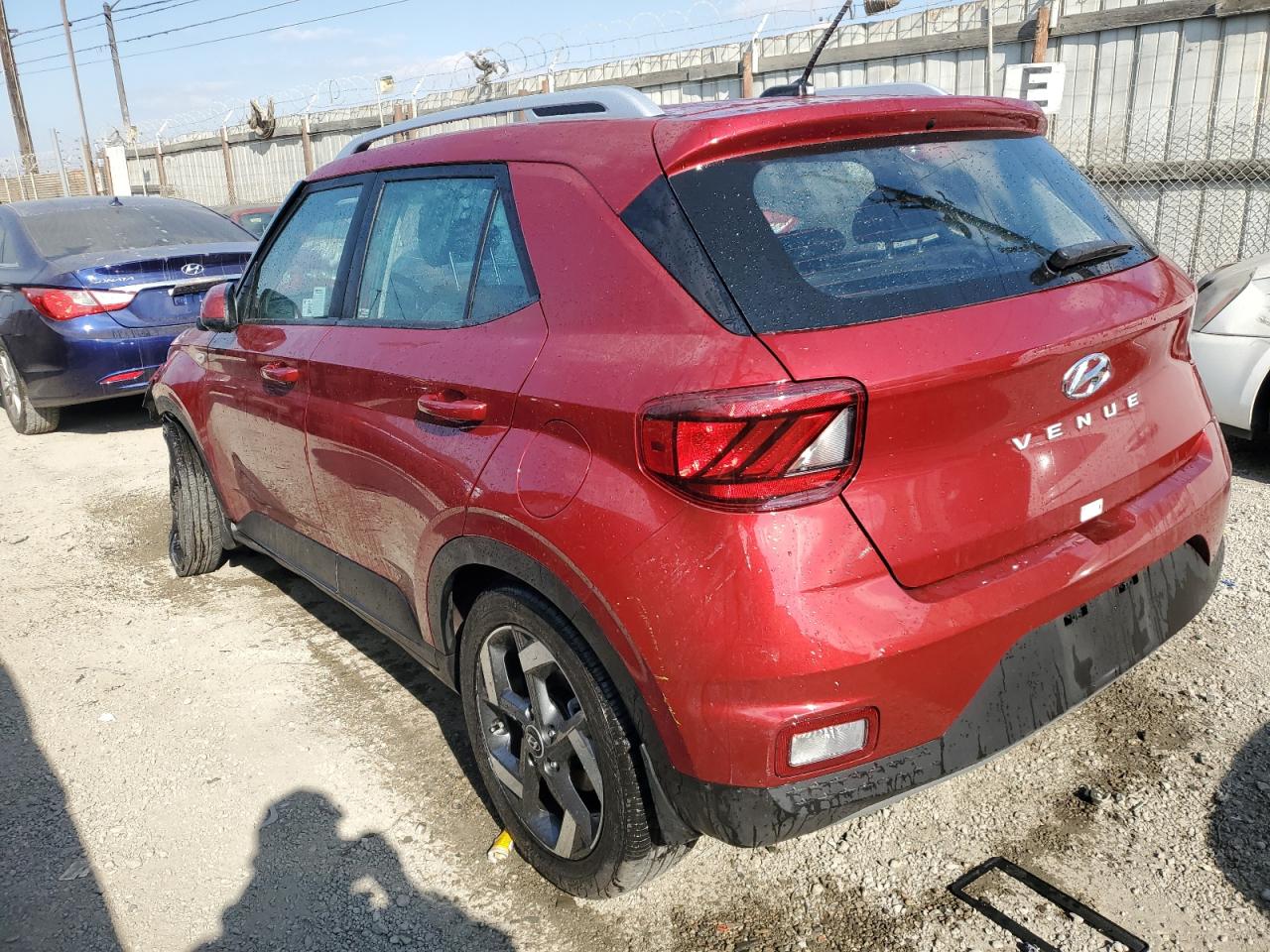 2024 Hyundai Venue VIN KMHRC8A3XRU311488 Copart auction photo, front end / rear end damage thumbnail 2