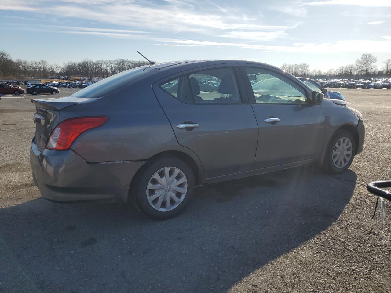 2017 Nissan Versa VIN 3N1CN7AP1HL891923 Copart auction photo, front end / rear end damage thumbnail 3
