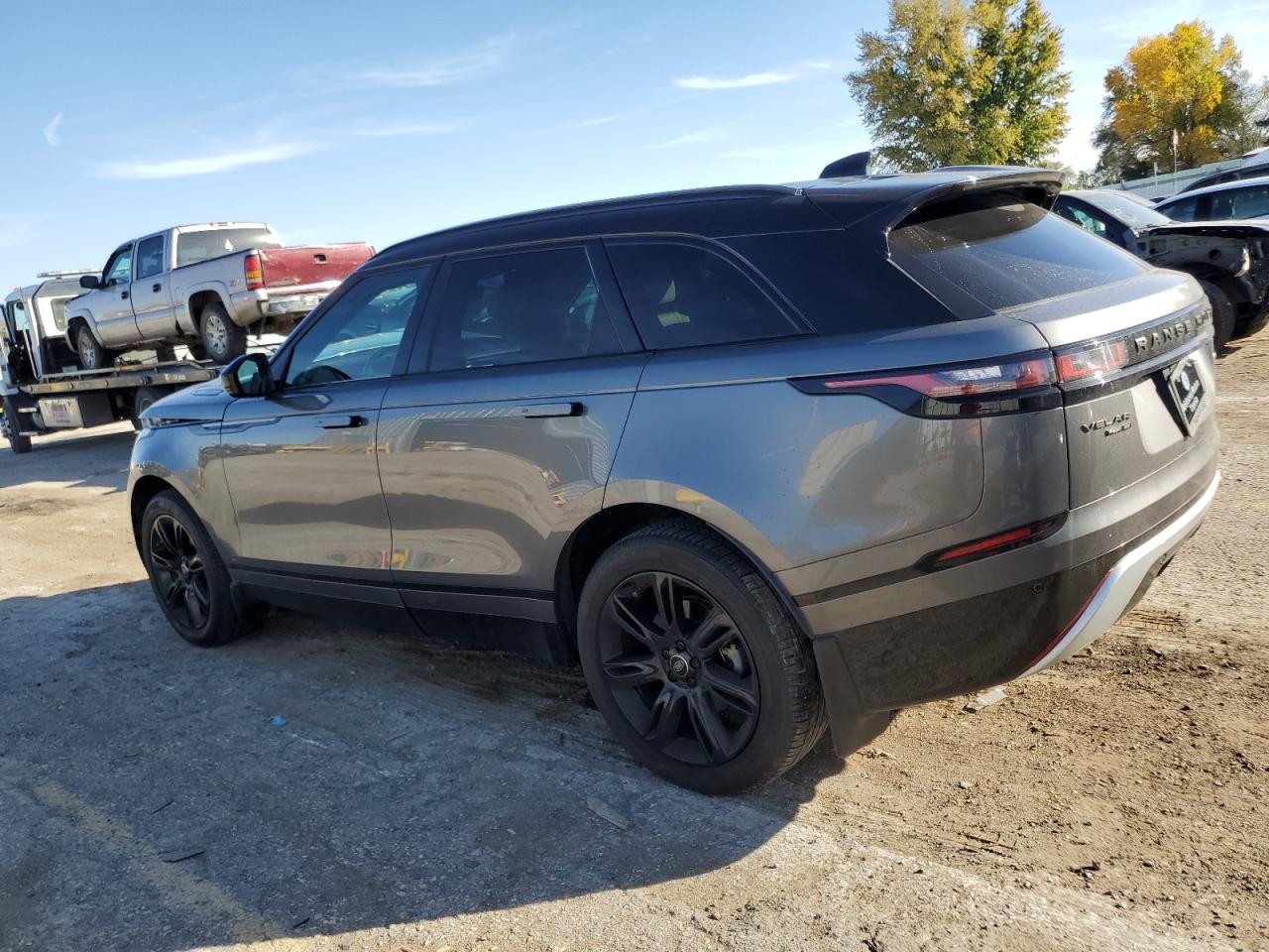 2019 Land Rover Range Rover VIN SALYL2EX7KA794805 Copart auction photo, front end / minor dent/scratches damage thumbnail 2