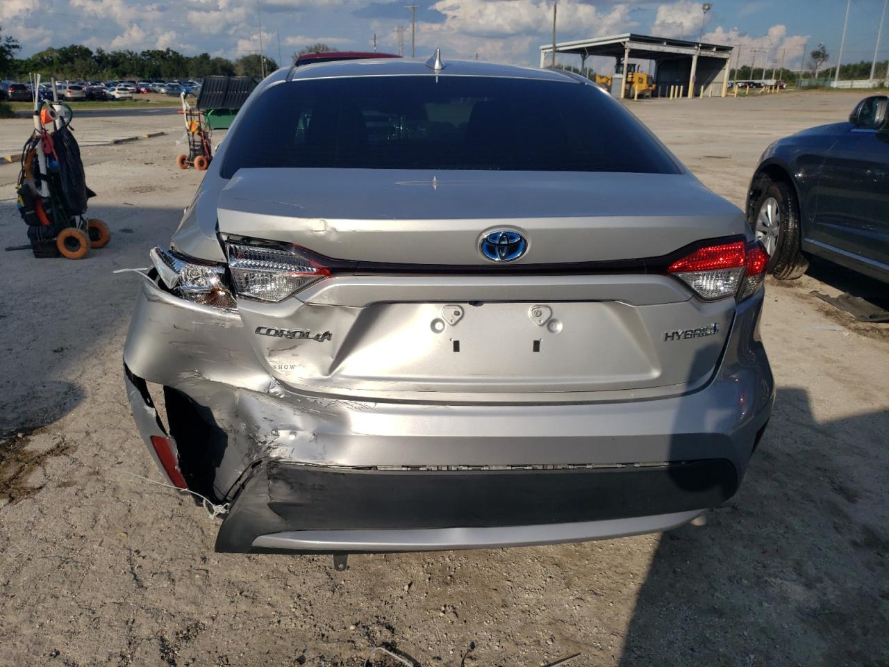 2022 Toyota Corolla VIN JTDEAMDE0NJ044839 Copart auction photo, front end / rear end damage thumbnail 6