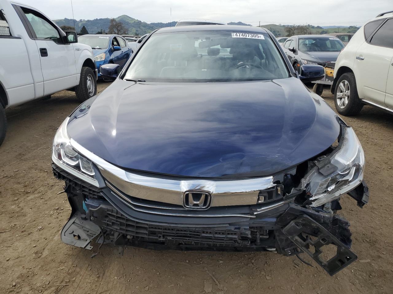 2017 Honda Accord VIN 1HGCR2F78HA166258 Copart auction photo, front end damage thumbnail 5