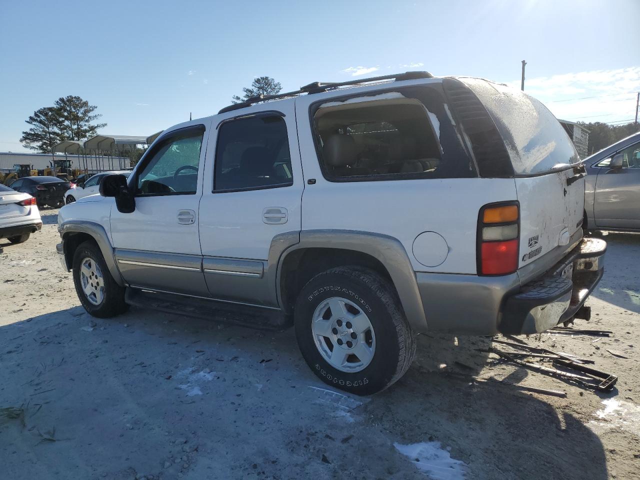 2004 Chevrolet Tahoe VIN 1GNEC13Z84R193598 Copart auction photo, rear end damage thumbnail 2