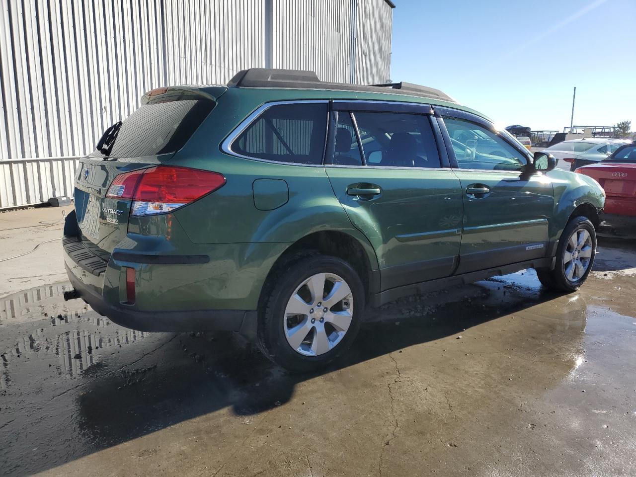 2011 Subaru Outback VIN 4S4BRBCC6B3339777 Copart auction photo, front end damage thumbnail 3
