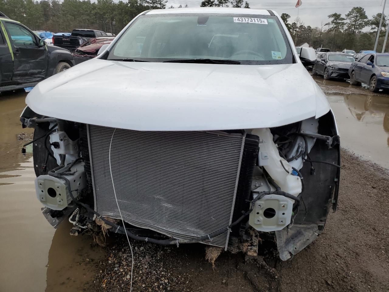 2018 Chevrolet Traverse VIN 1GNERGKW2JJ261090 Copart auction photo, front end damage thumbnail 5