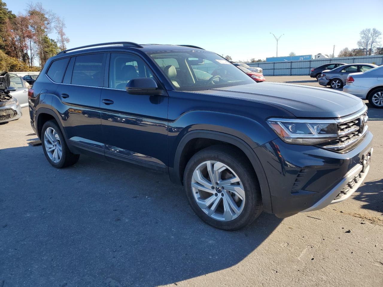 2021 Volkswagen Atlas VIN 1V2HR2CA2MC557875 Copart auction photo, undercarriage damage thumbnail 4