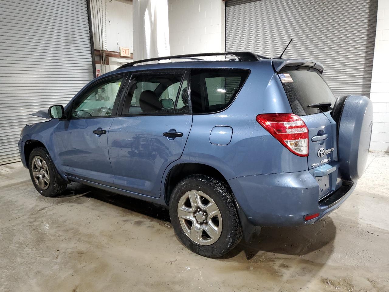 2009 Toyota RAV 4 VIN JTMBF33V09D019329 Copart auction photo, front end damage thumbnail 2