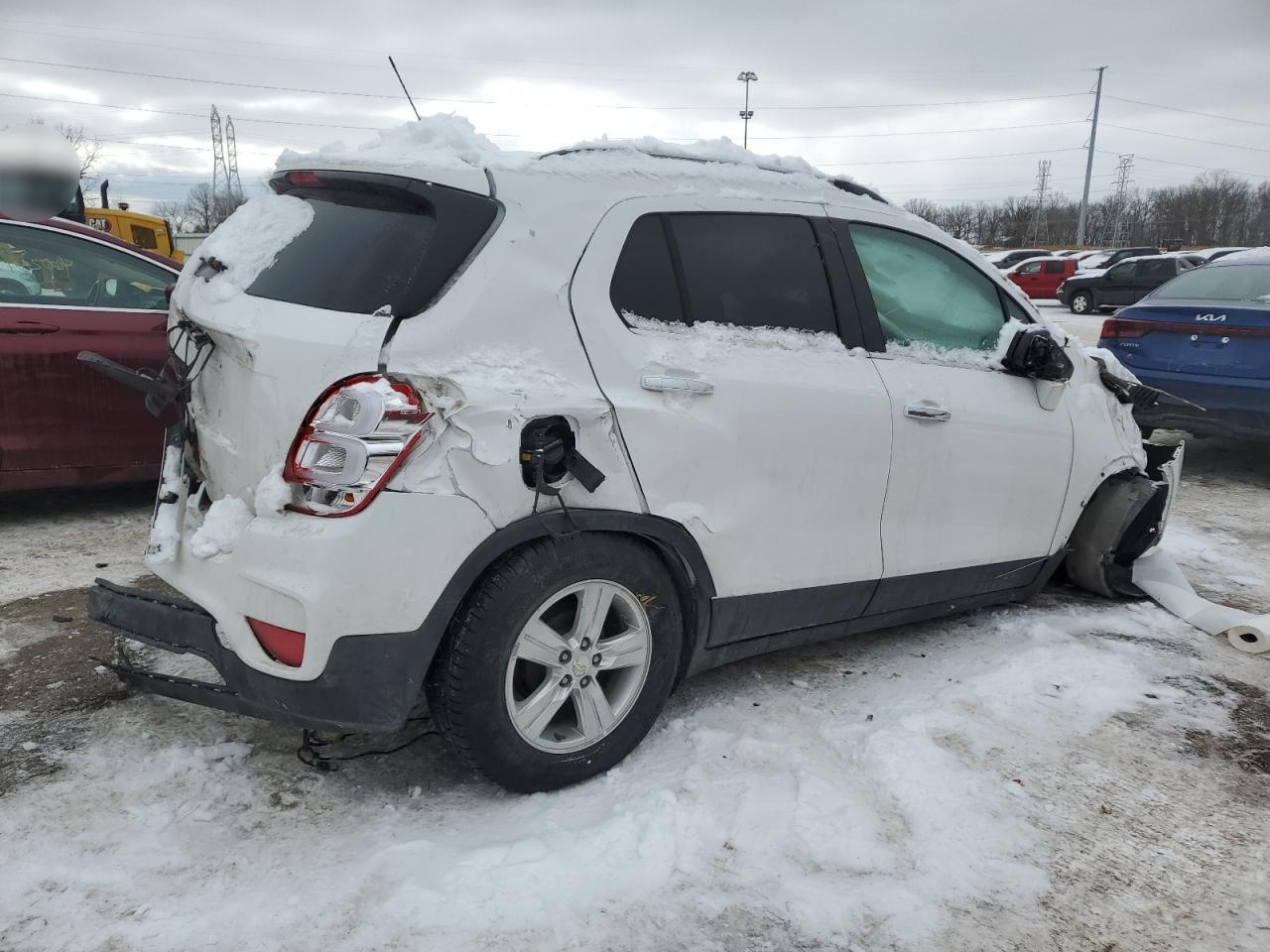 2019 Chevrolet Trax VIN 3GNCJLSB0KL175680 Copart auction photo, rollover damage thumbnail 3
