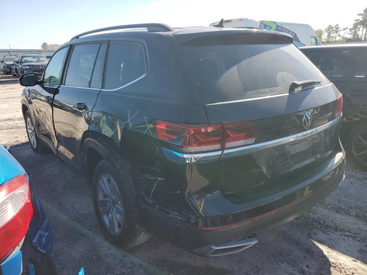 2021 Volkswagen Atlas VIN 1V2AP2CA8MC610439 Copart auction photo, side / rear end damage thumbnail 2