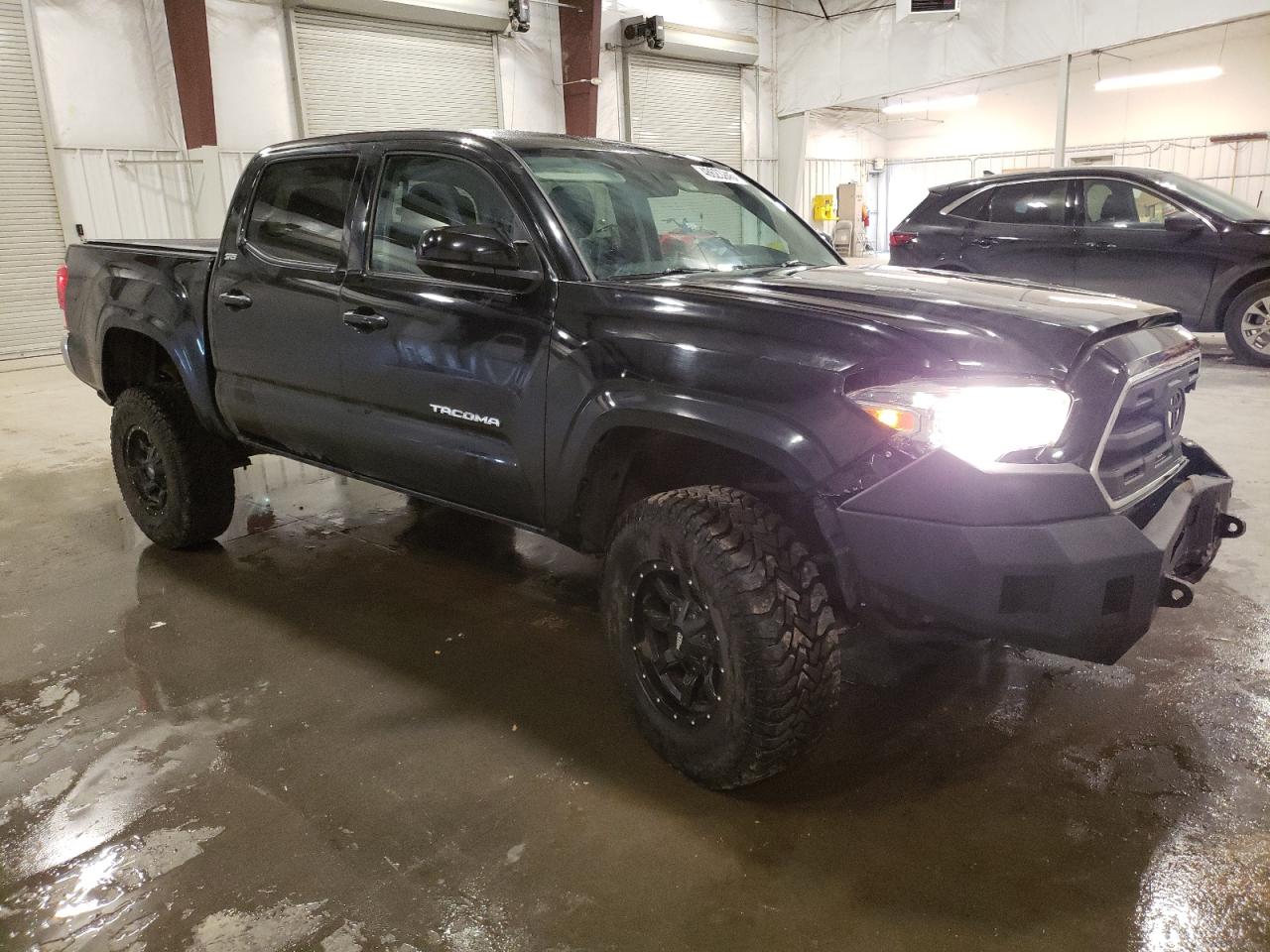 2016 Toyota Tacoma VIN 3TMCZ5AN2GM023989 Copart auction photo, front end / side damage thumbnail 4