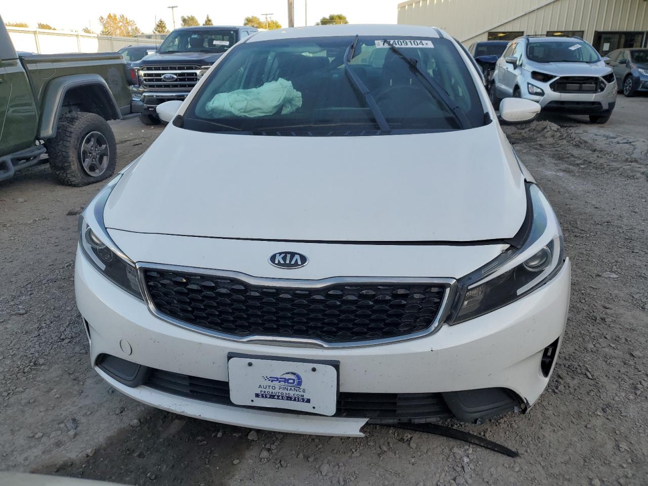 2017 KIA Forte VIN 3KPFL4A7XHE108147 Copart auction photo, front end / side damage thumbnail 5
