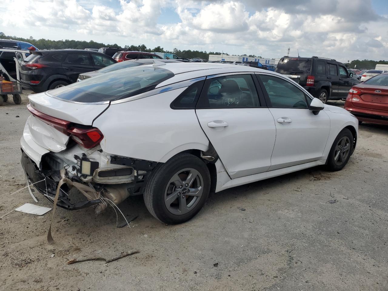 2022 KIA K5 VIN 5XXG14J29NG106083 Copart auction photo, rear end damage thumbnail 3